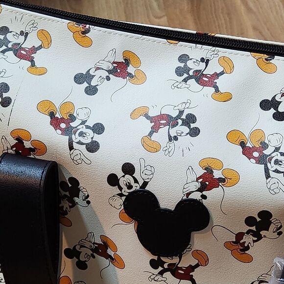 🇬🇪🔥NWT Disney Bioworld Ivory Mickey Mouse Roller Duffel Travel Bag - Picture 6 of 15